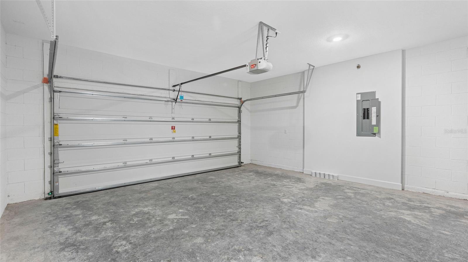 Image 17 of 36 For 574 Hammock Oaks Boulevard