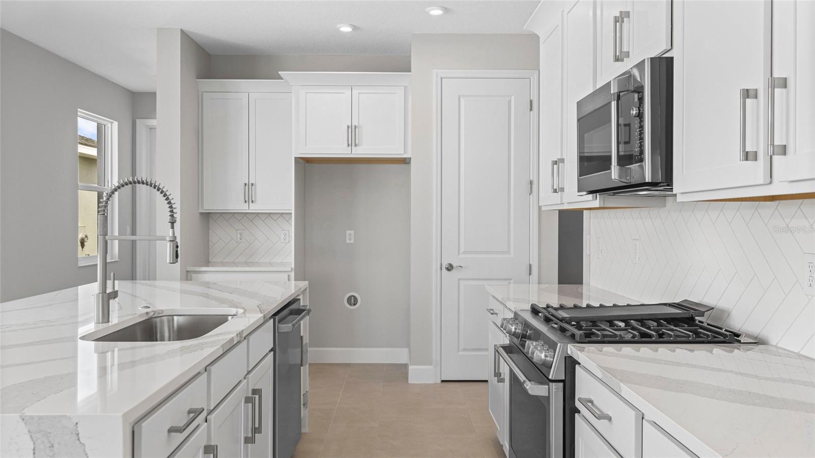 Image 5 of 36 For 574 Hammock Oaks Boulevard