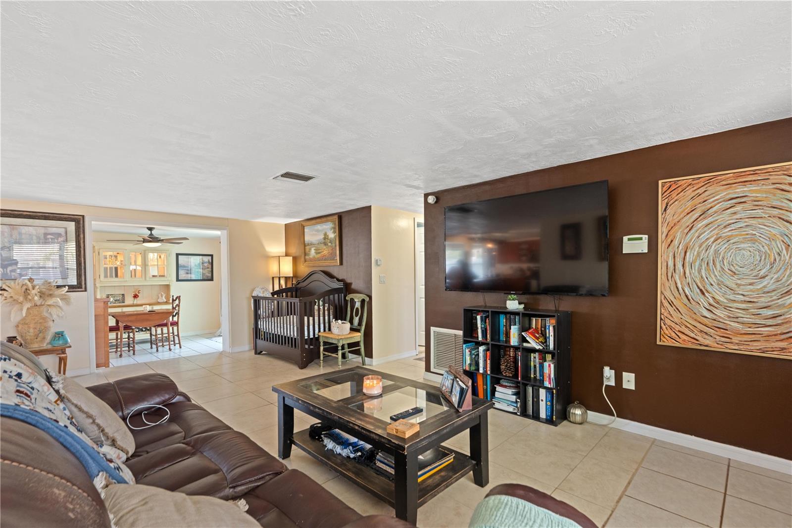 Image 3 of 29 For 3249 Eisenhower Drive