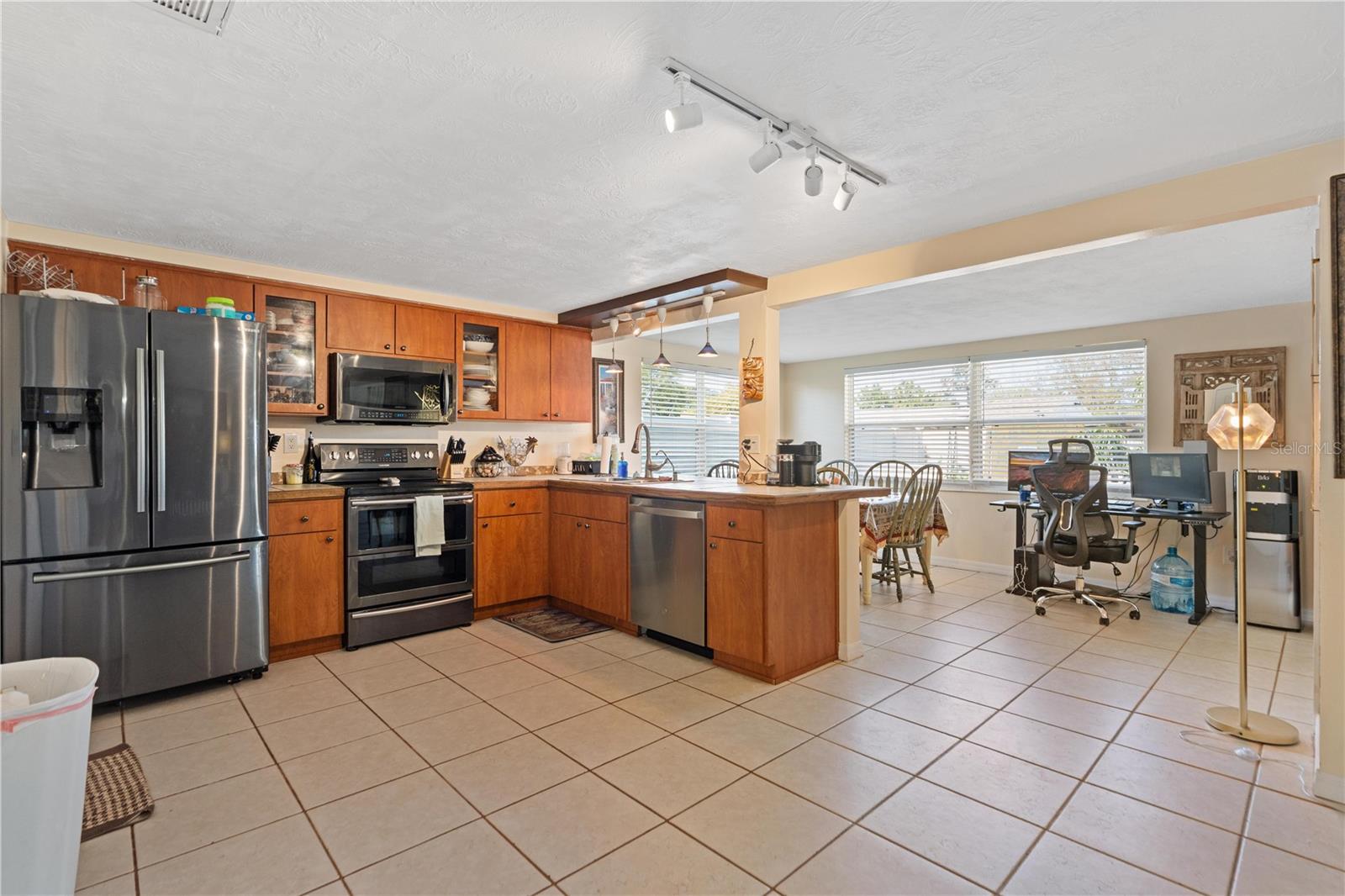 Image 5 of 29 For 3249 Eisenhower Drive