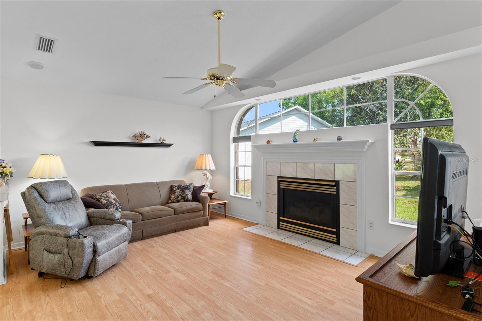 Image 14 of 54 For 3047 Rippling Brook Way