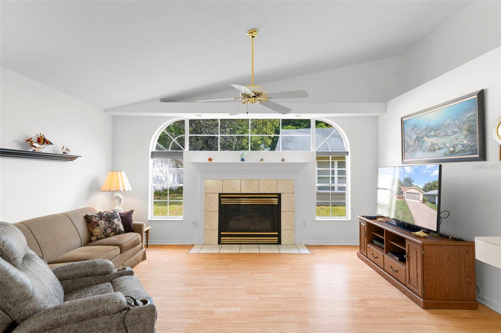 Image 15 of 54 For 3047 Rippling Brook Way