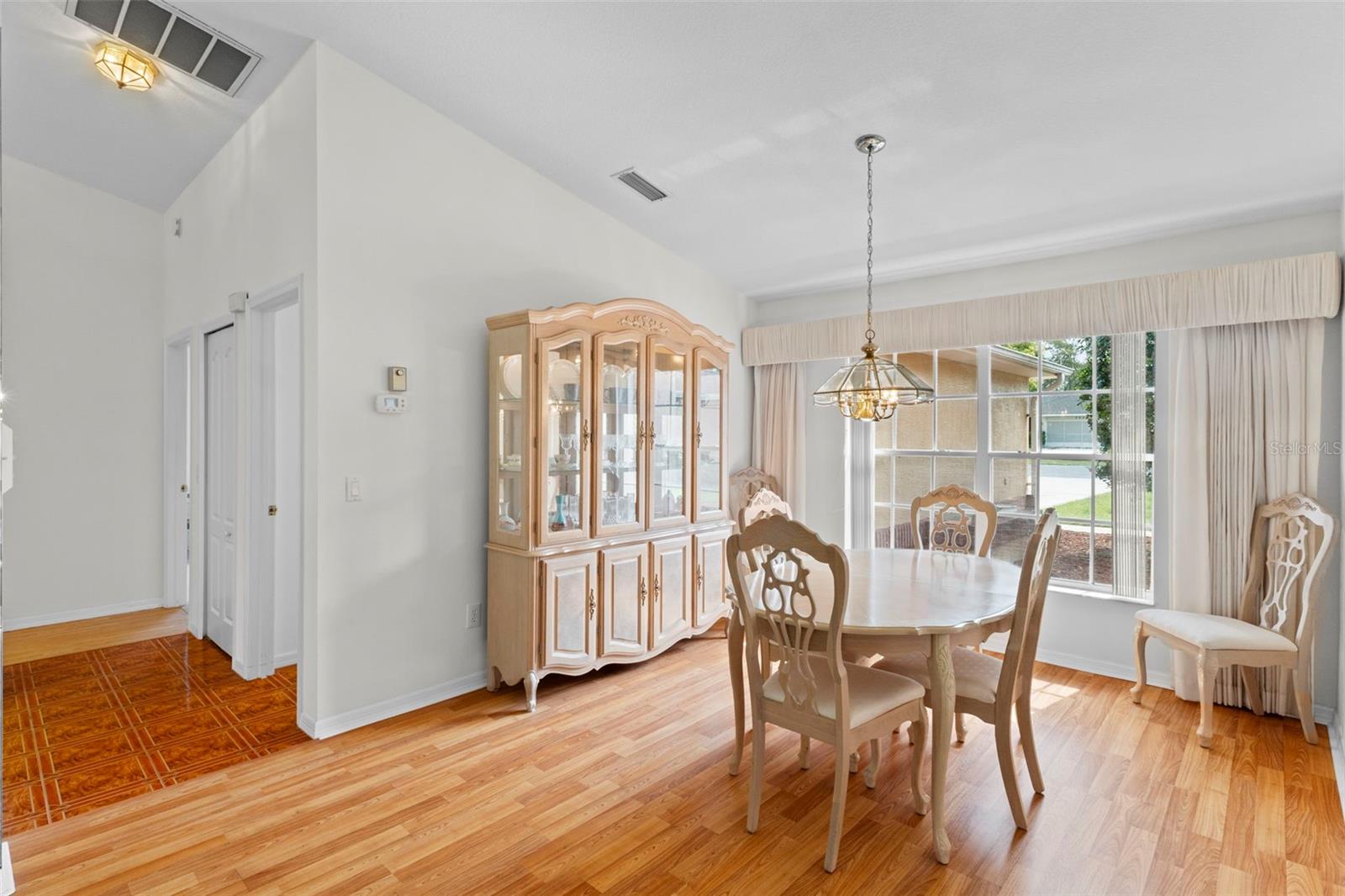 Image 7 of 54 For 3047 Rippling Brook Way