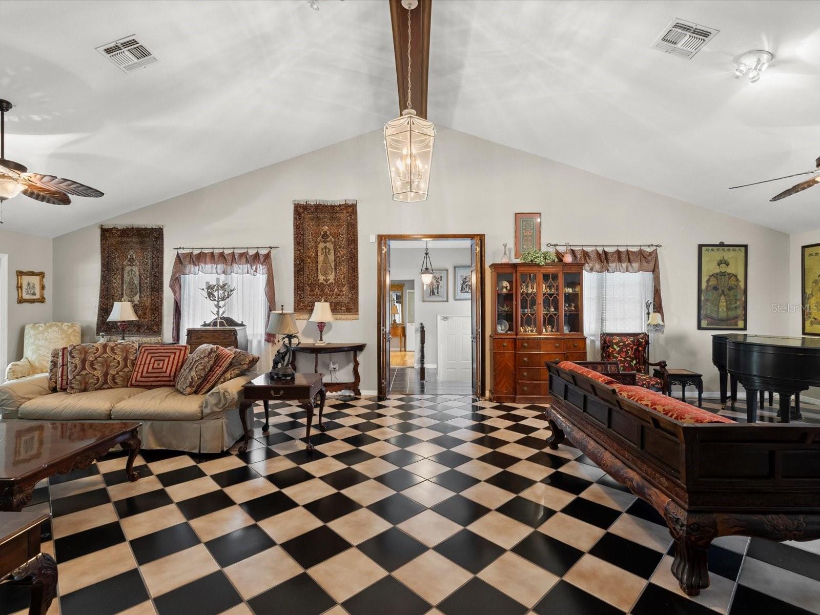 Image 21 of 77 For 10721 Skyhawk Drive