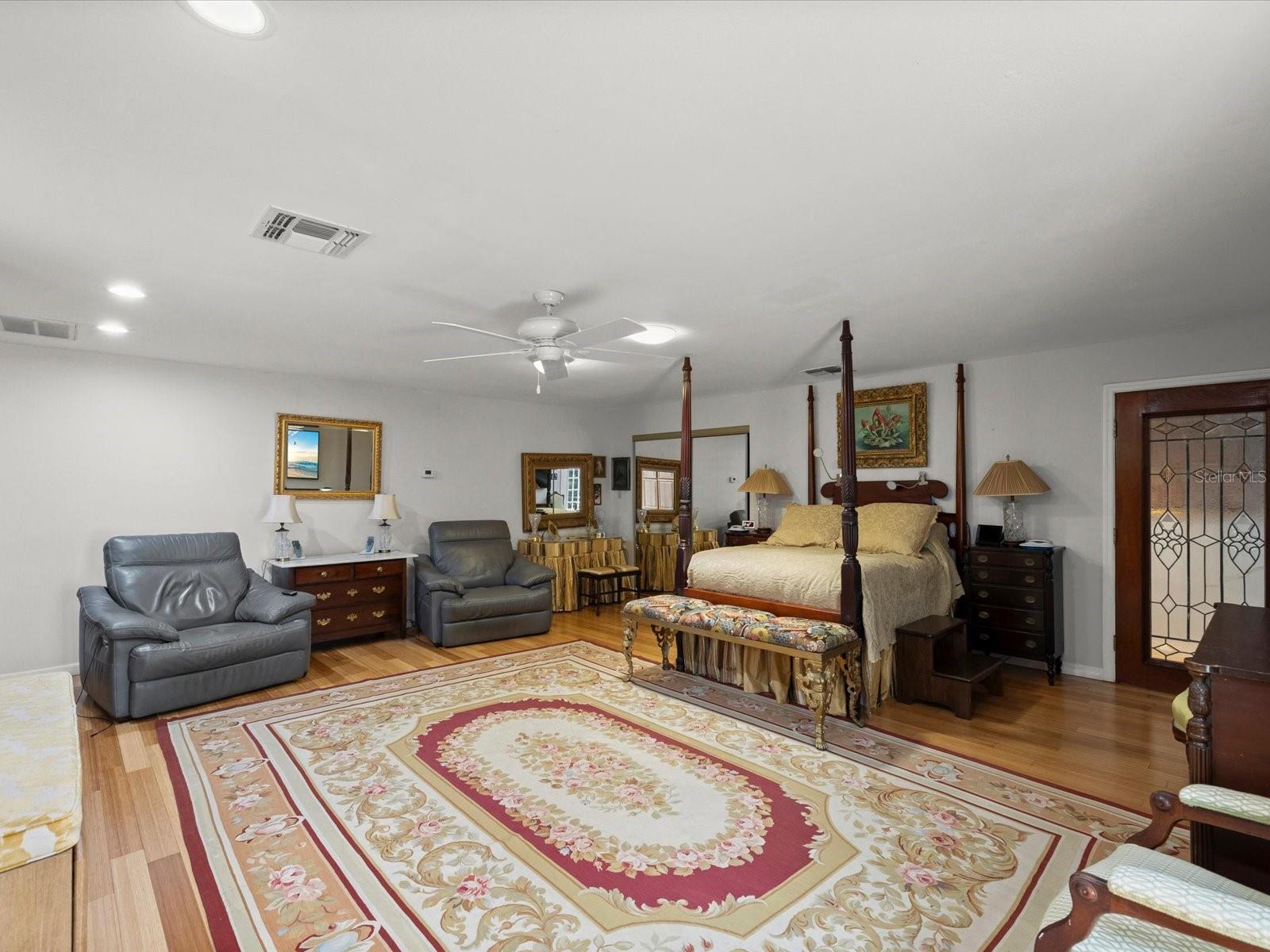 Image 24 of 77 For 10721 Skyhawk Drive