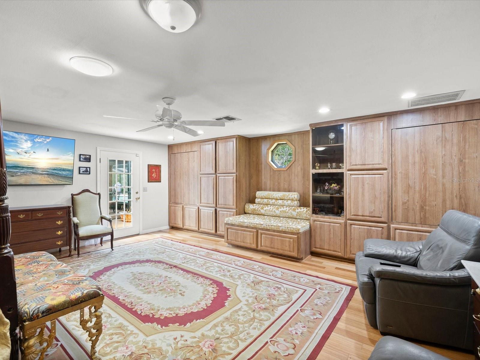 Image 25 of 77 For 10721 Skyhawk Drive