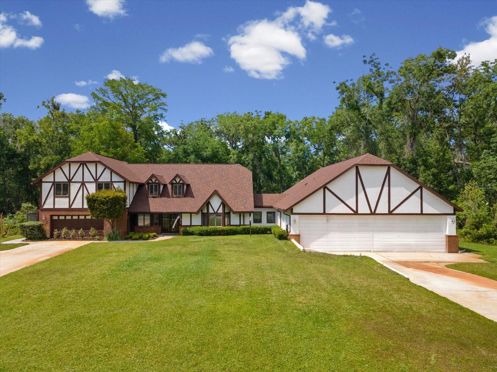 Image 3 of 77 For 10721 Skyhawk Drive