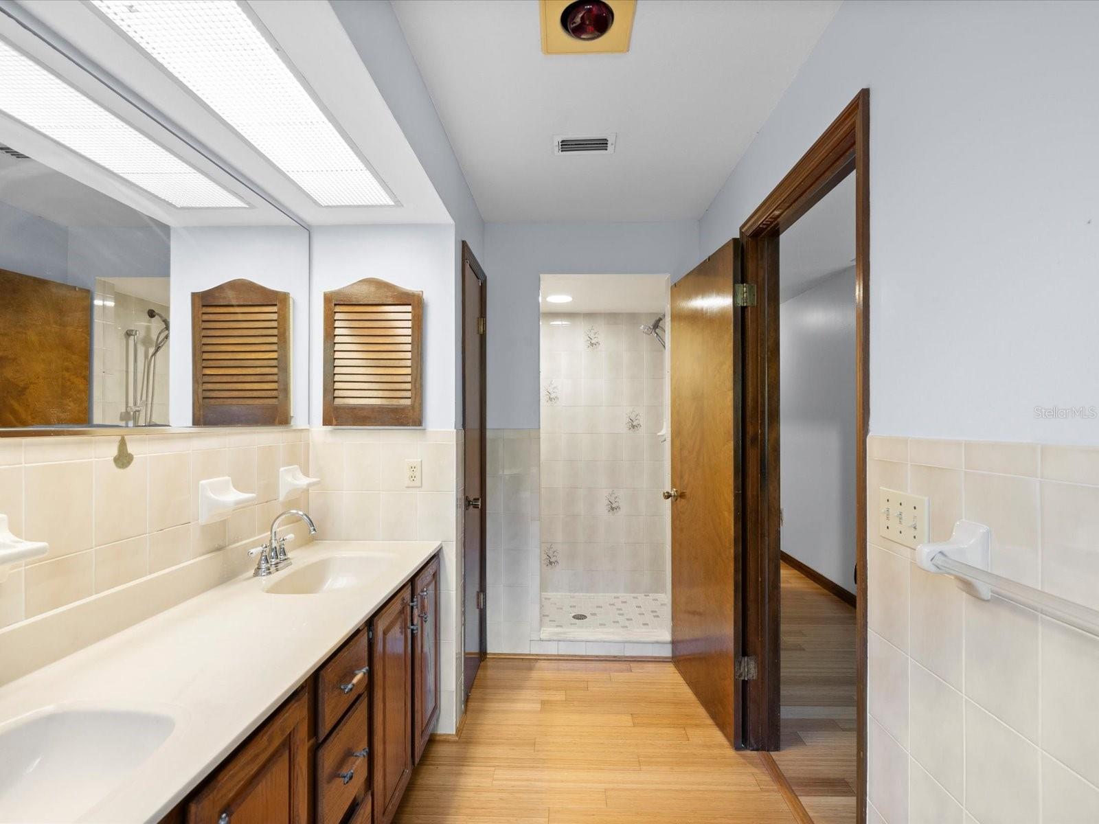 Image 38 of 77 For 10721 Skyhawk Drive