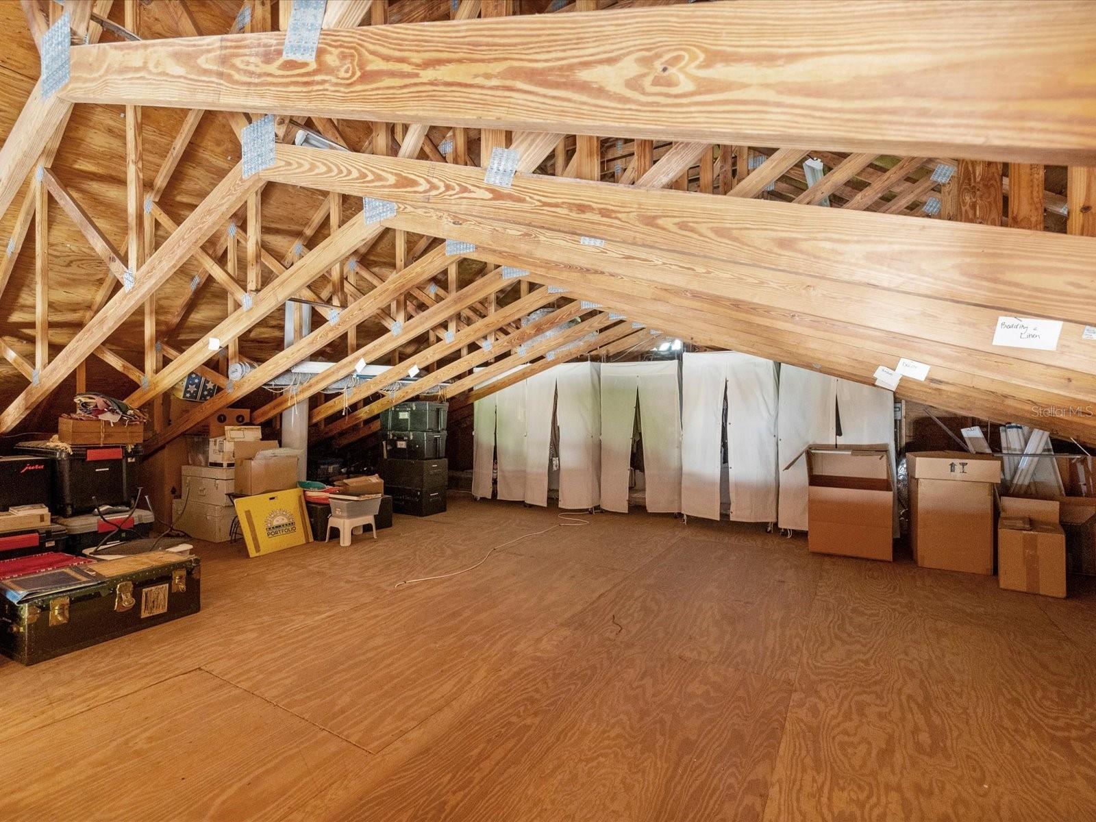 Image 57 of 77 For 10721 Skyhawk Drive