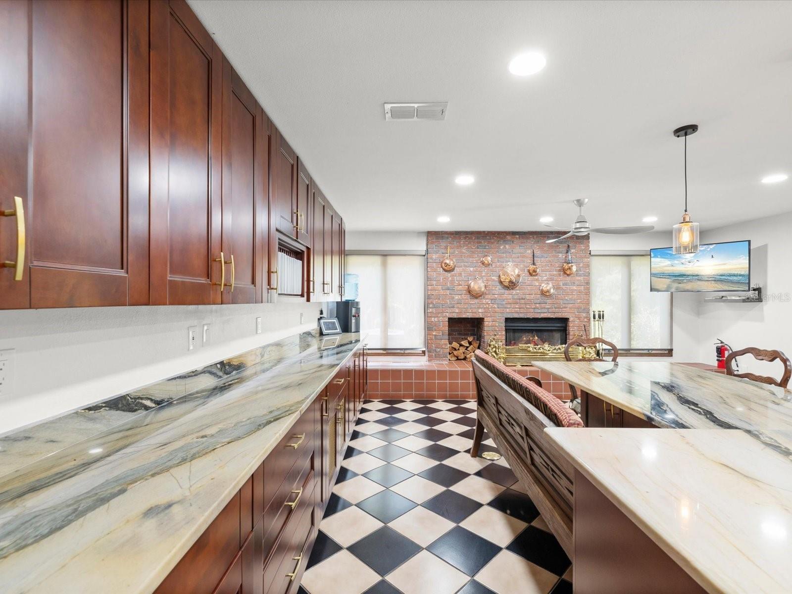 Image 6 of 77 For 10721 Skyhawk Drive