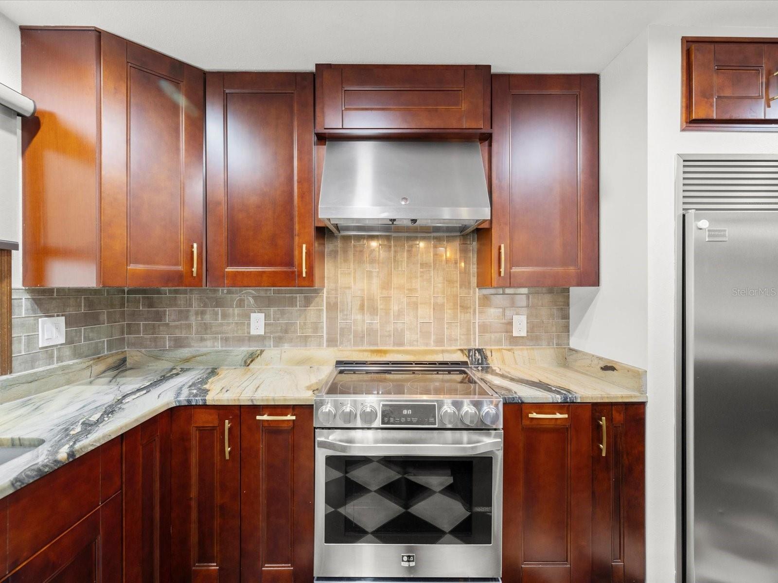 Image 7 of 77 For 10721 Skyhawk Drive