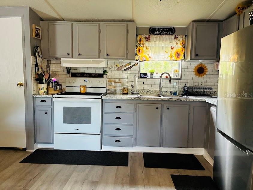 Image 8 of 46 For 7161 Schering Street