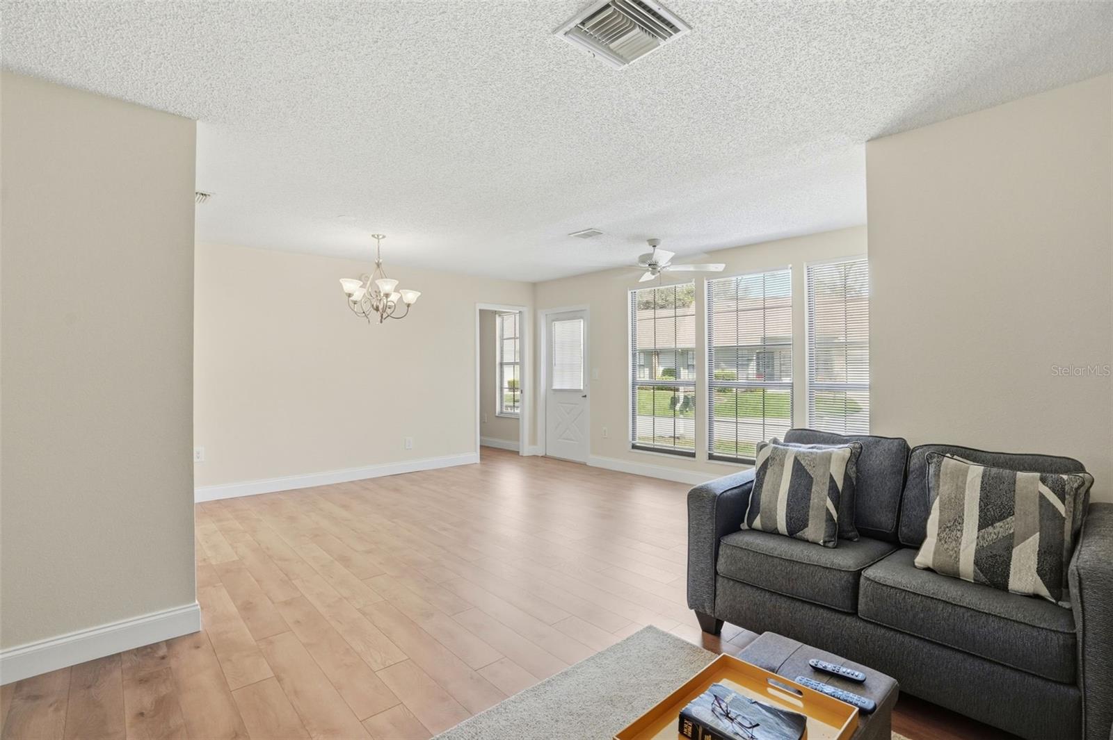 Image 13 of 37 For 6575 Brambleleaf Drive