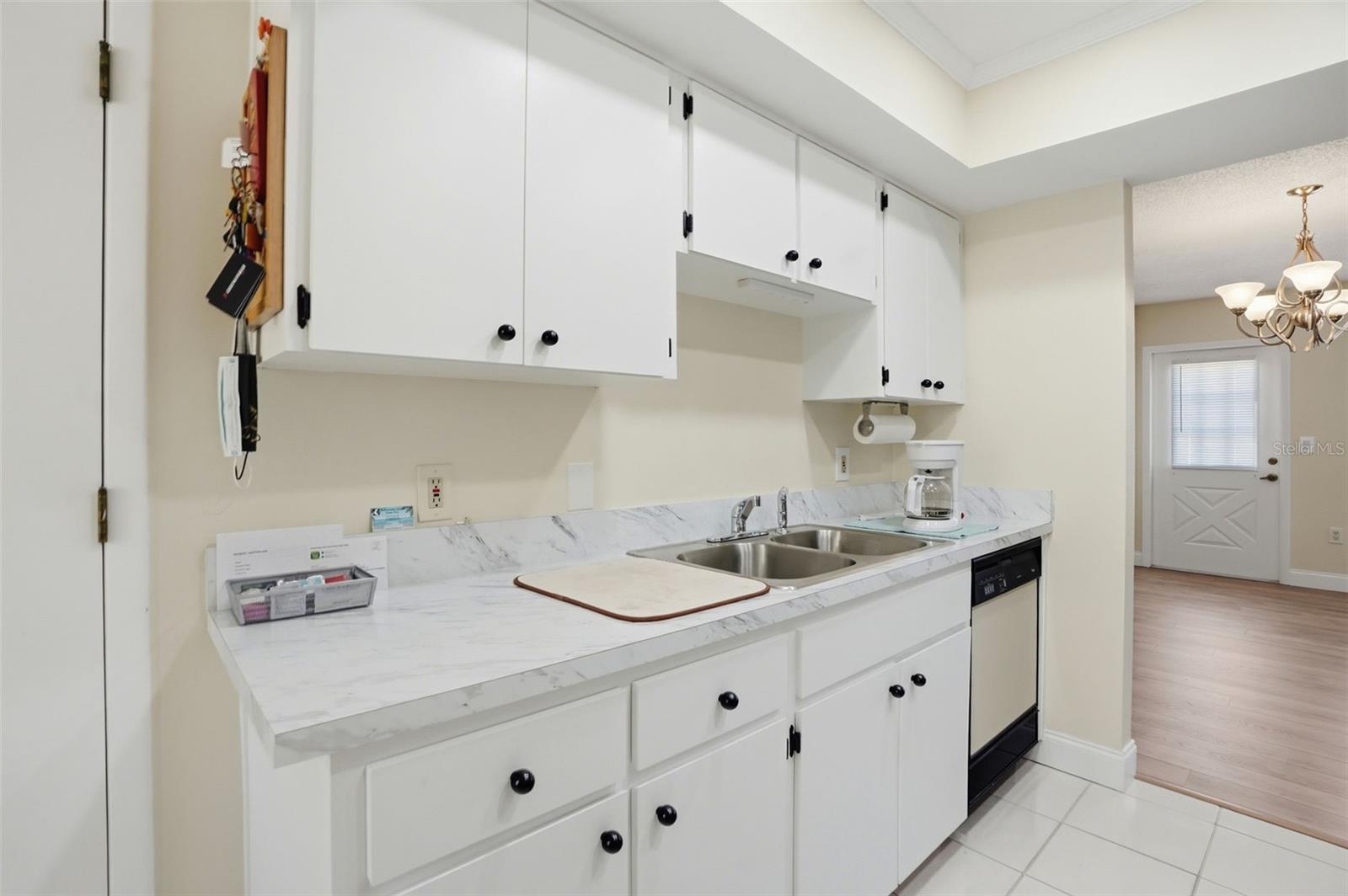 Image 18 of 37 For 6575 Brambleleaf Drive