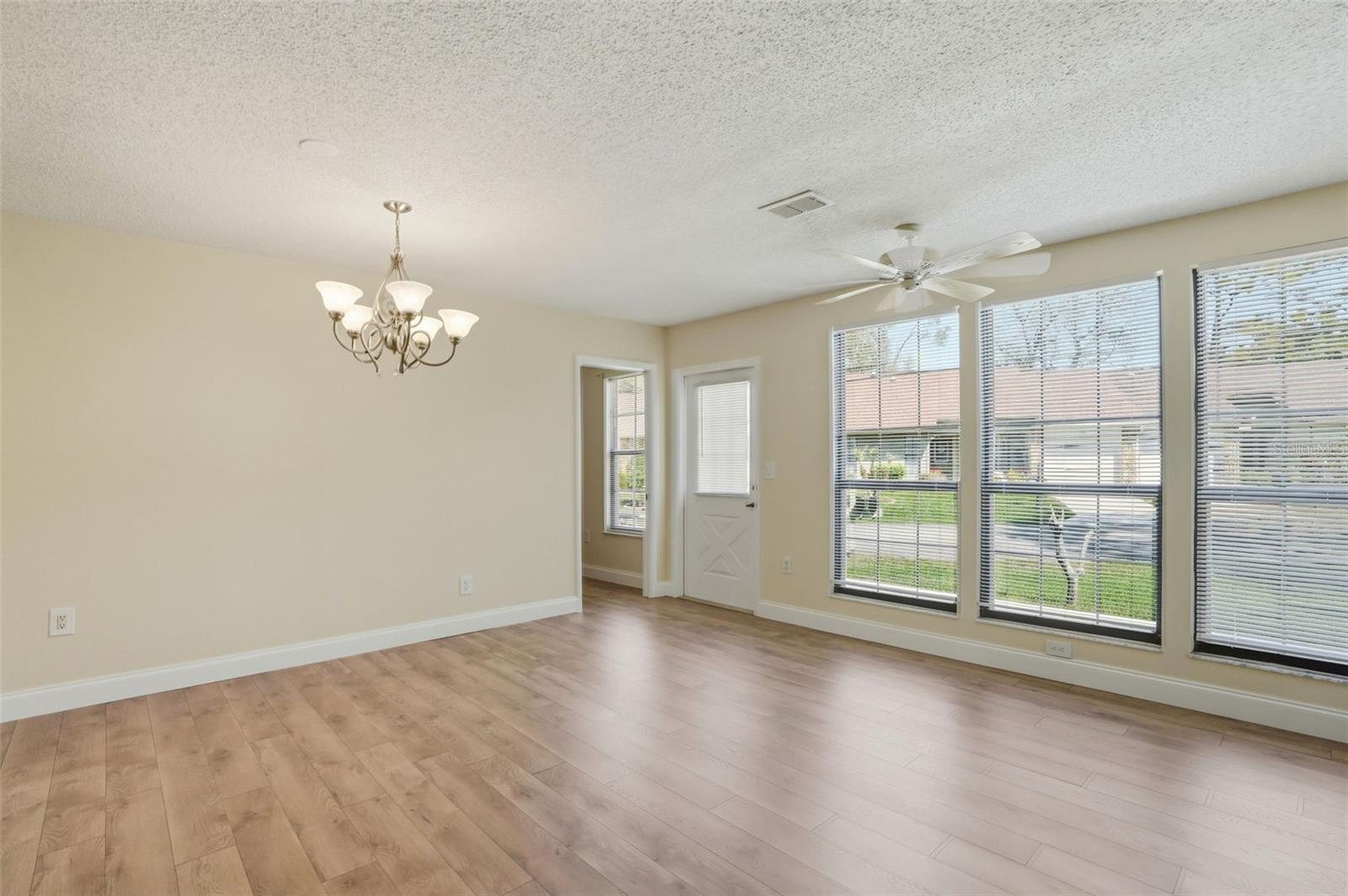 Image 21 of 37 For 6575 Brambleleaf Drive