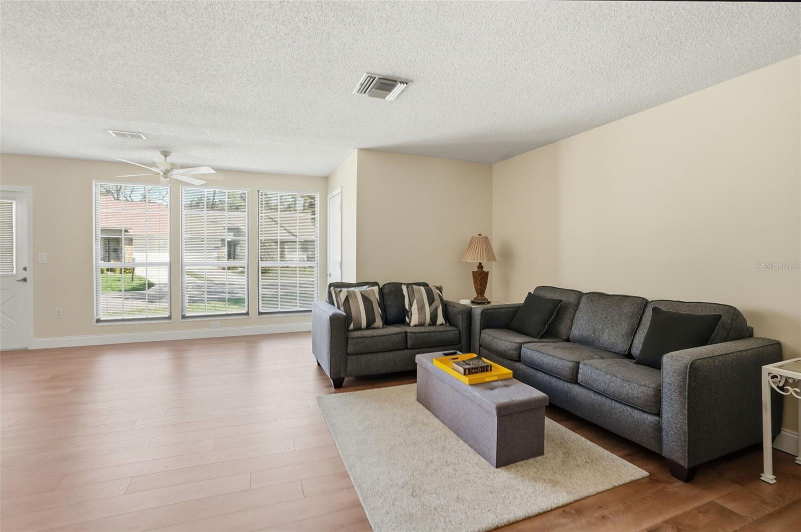 Image 5 of 37 For 6575 Brambleleaf Drive