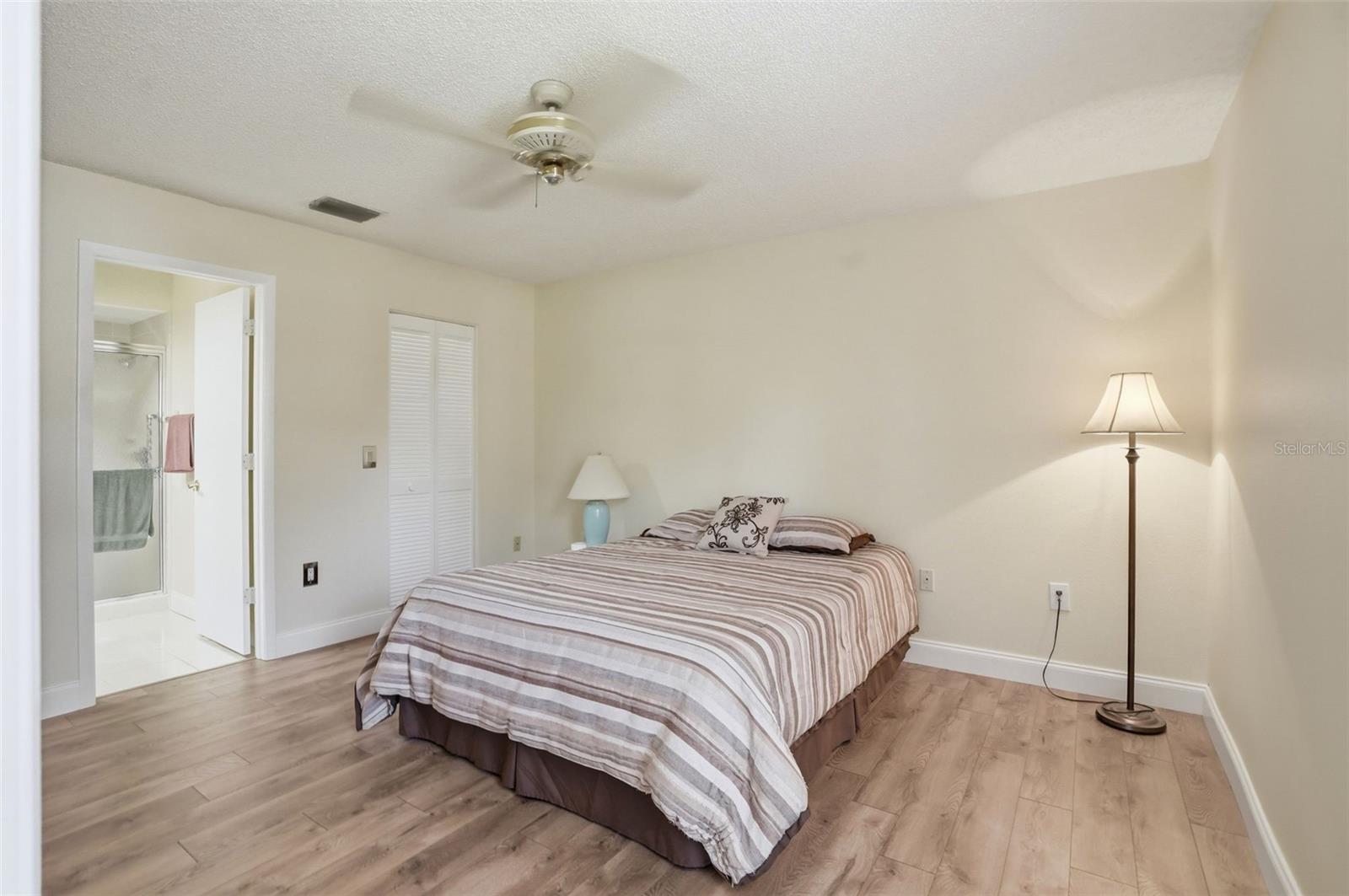 Image 7 of 37 For 6575 Brambleleaf Drive