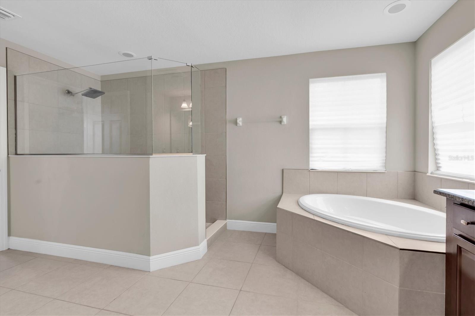 Image 25 of 33 For 2468 Whittler Branch