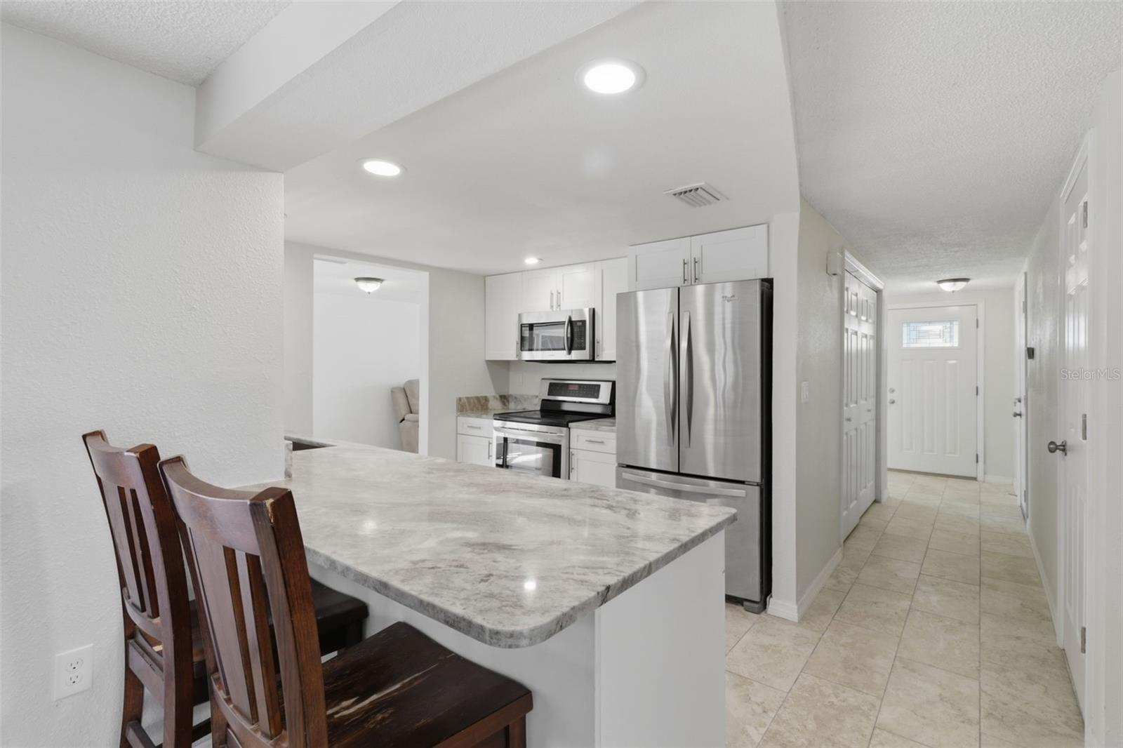 Image 10 of 25 For 12816 1st Isle