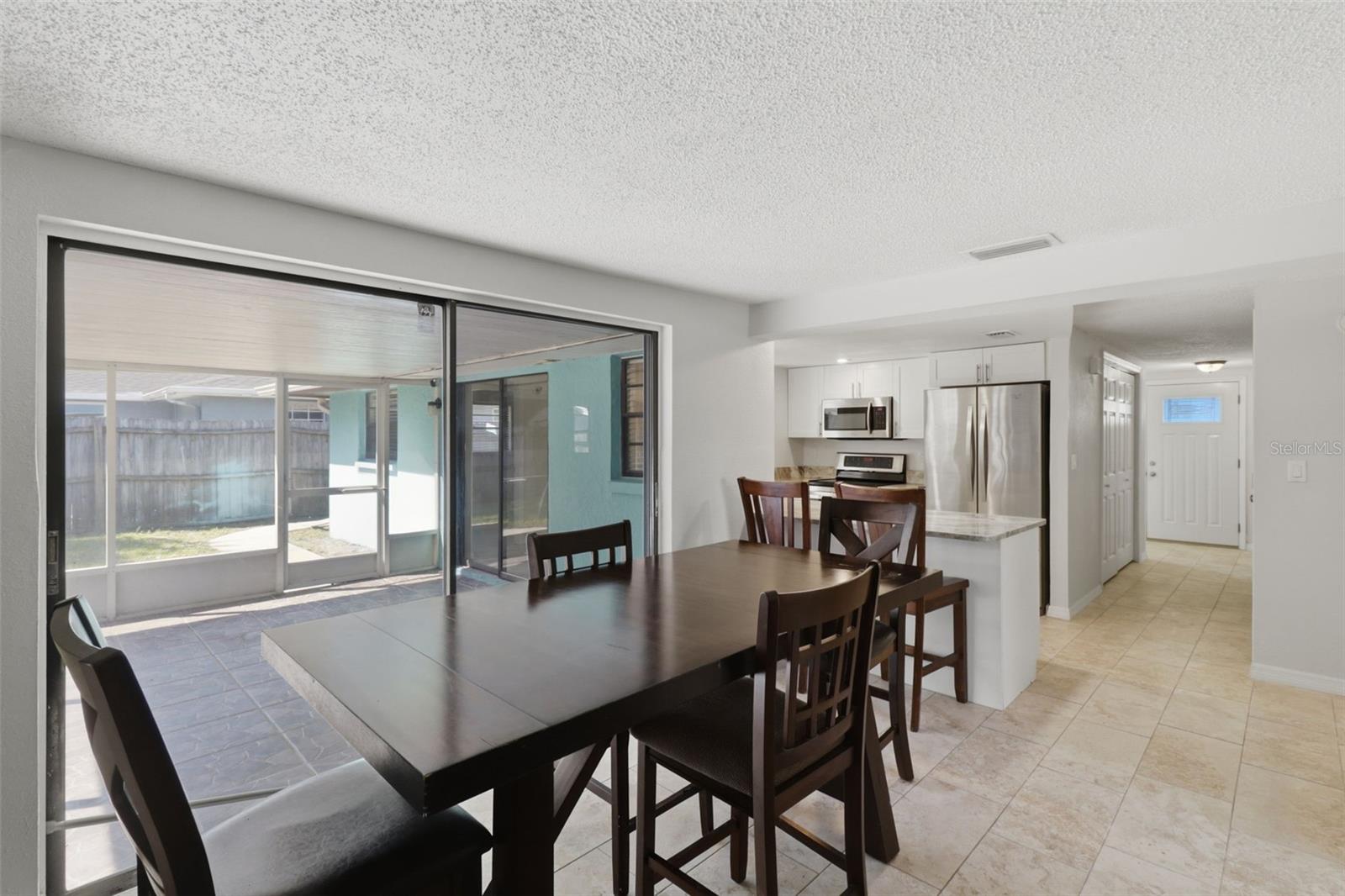 Image 8 of 25 For 12816 1st Isle