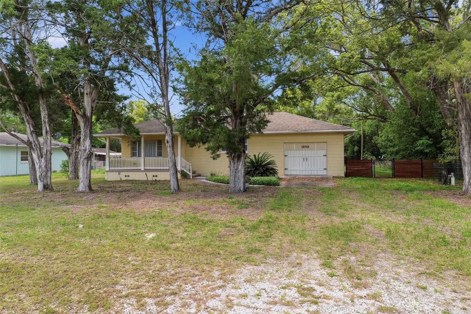 Image 2 of 40 For 18749 Us Highway 41