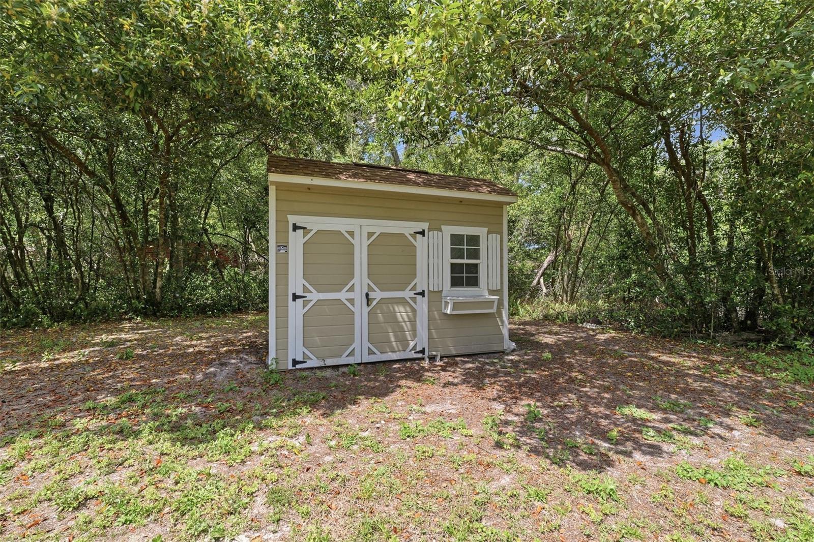 Image 26 of 40 For 18749 Us Highway 41