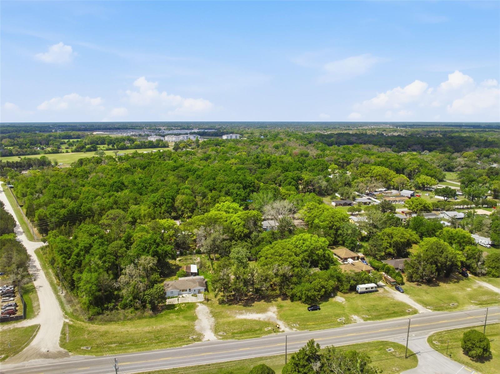 Image 33 of 40 For 18749 Us Highway 41