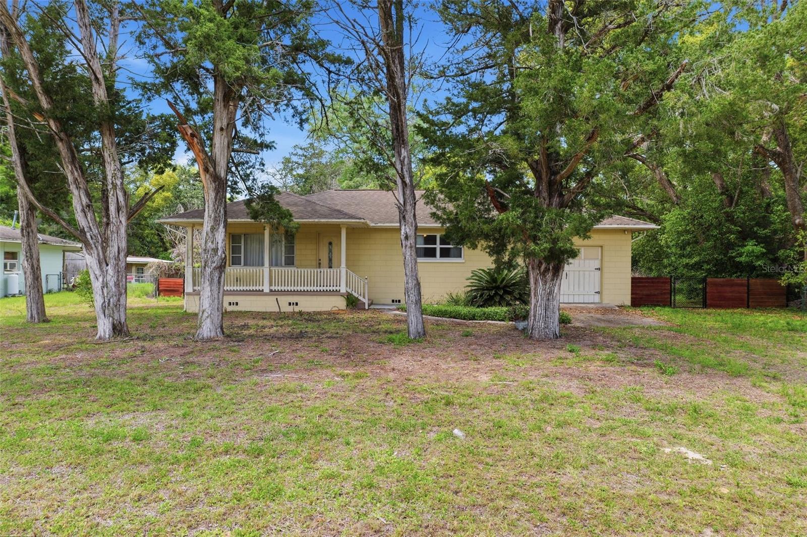 Image 4 of 40 For 18749 Us Highway 41