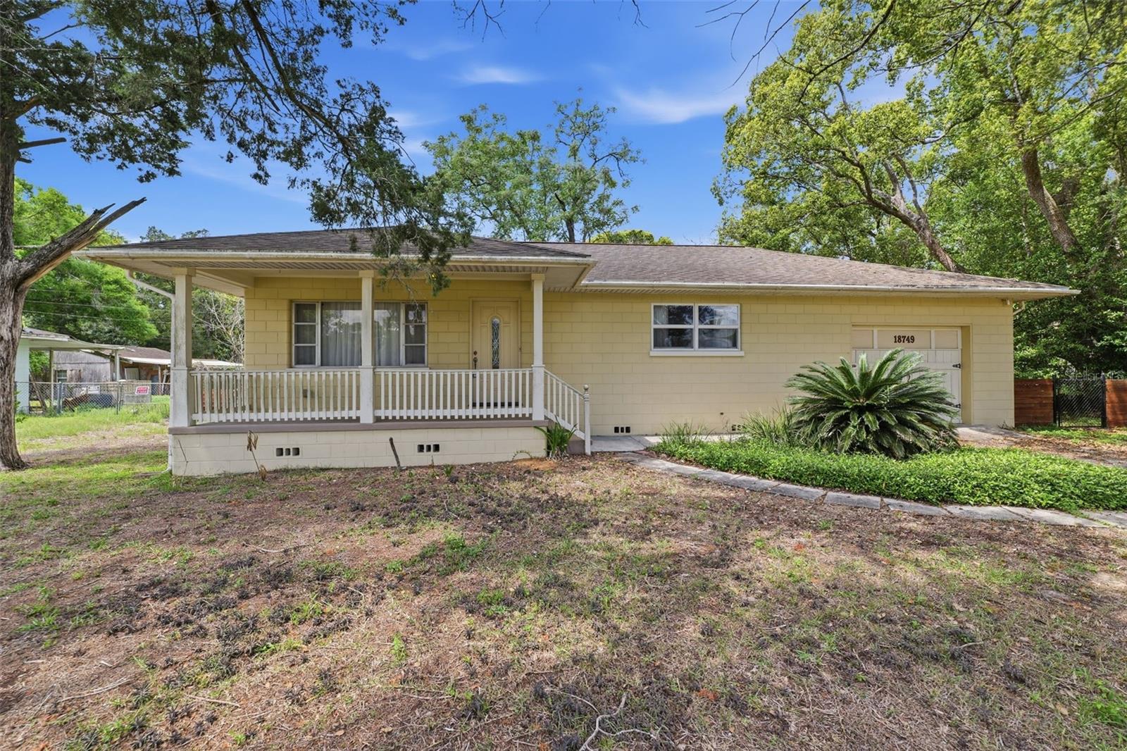 Image 6 of 40 For 18749 Us Highway 41