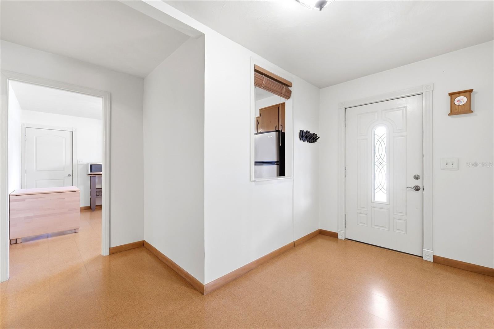 Image 9 of 40 For 18749 Us Highway 41