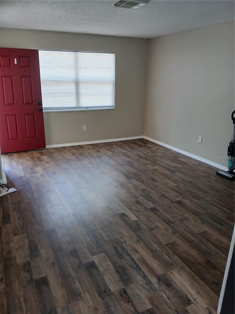 Image 8 of 14 For 5704 Illinois Avenue