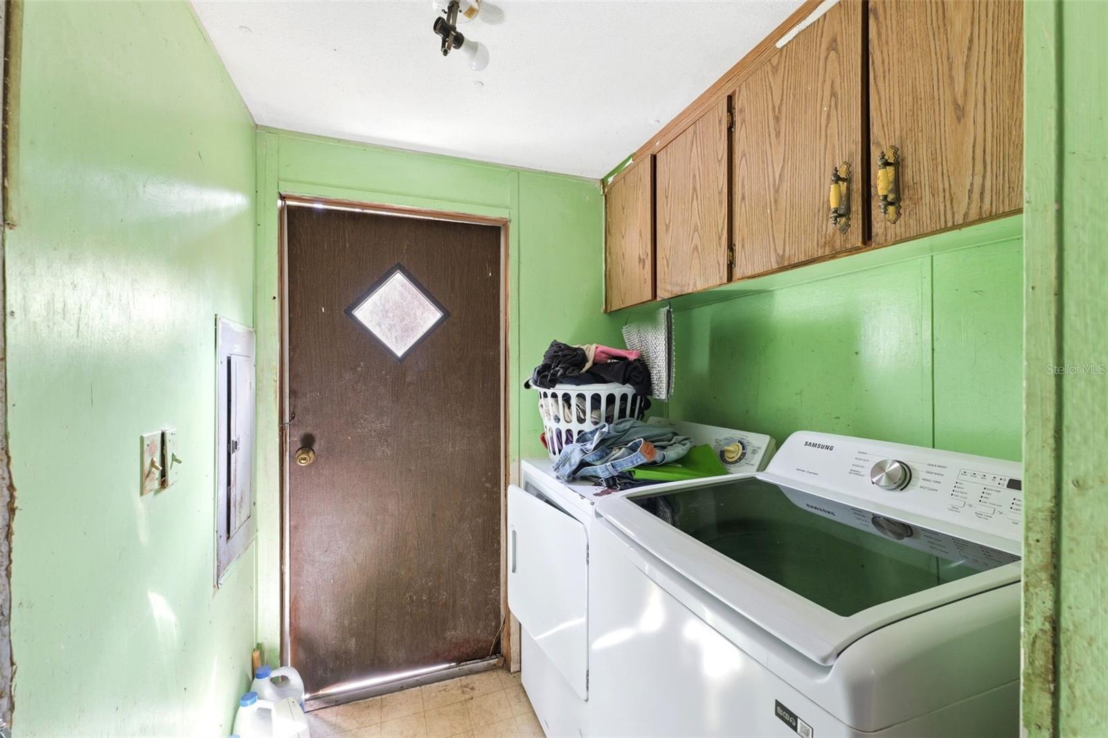 Image 18 of 34 For 4267 Neff Lake Road