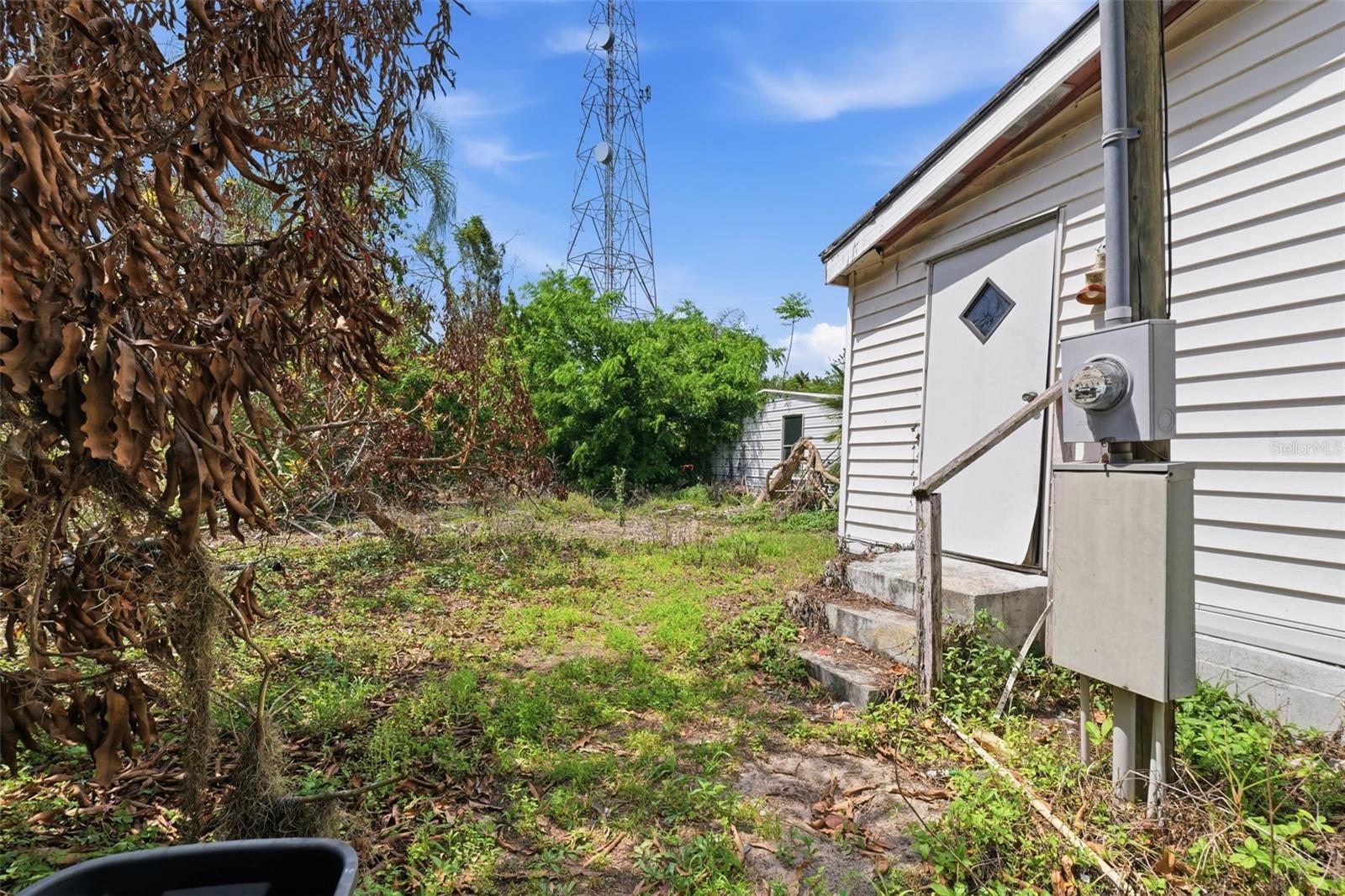 Image 21 of 34 For 4267 Neff Lake Road