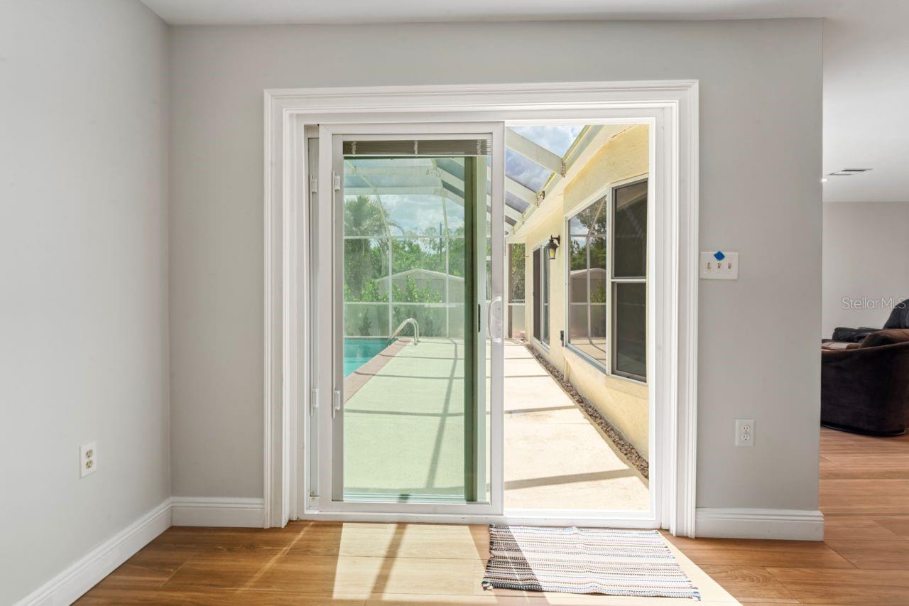 Image 35 of 61 For 6955 Bottle Brush Drive