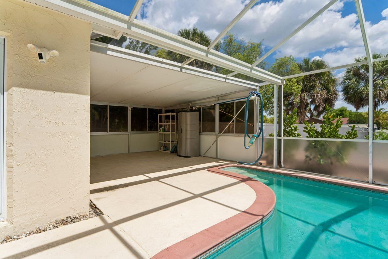 Image 41 of 61 For 6955 Bottle Brush Drive