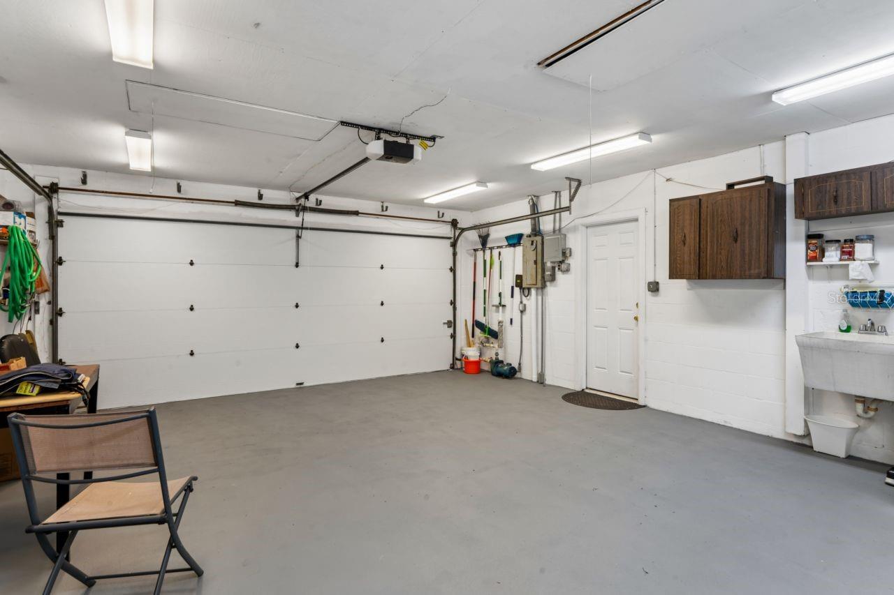 Image 53 of 61 For 6955 Bottle Brush Drive