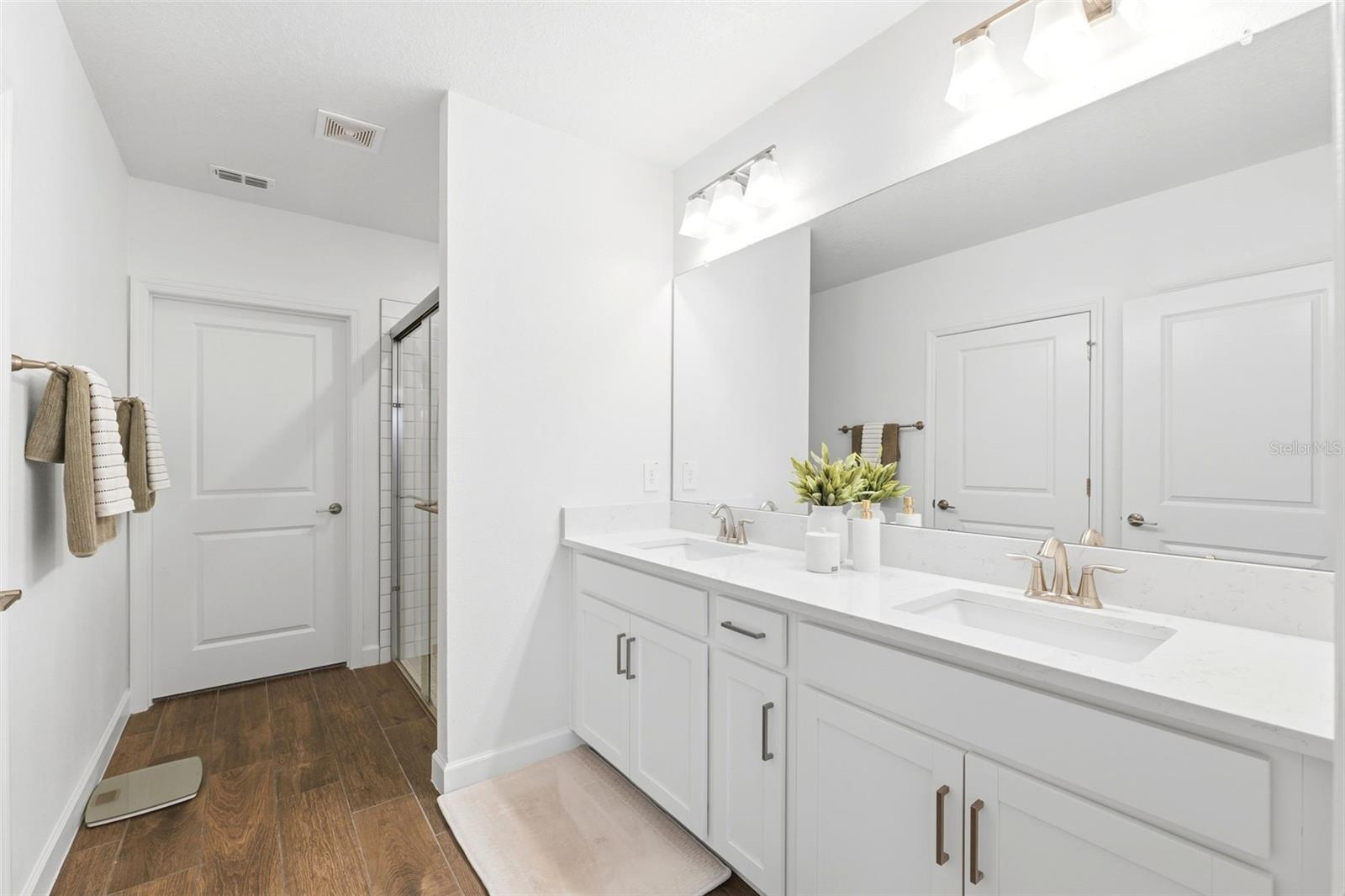 Image 11 of 19 For 10799 Gable Dig Loop