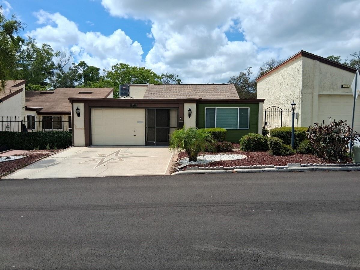 Image 2 of 32 For 12213 Saddle Strap Row