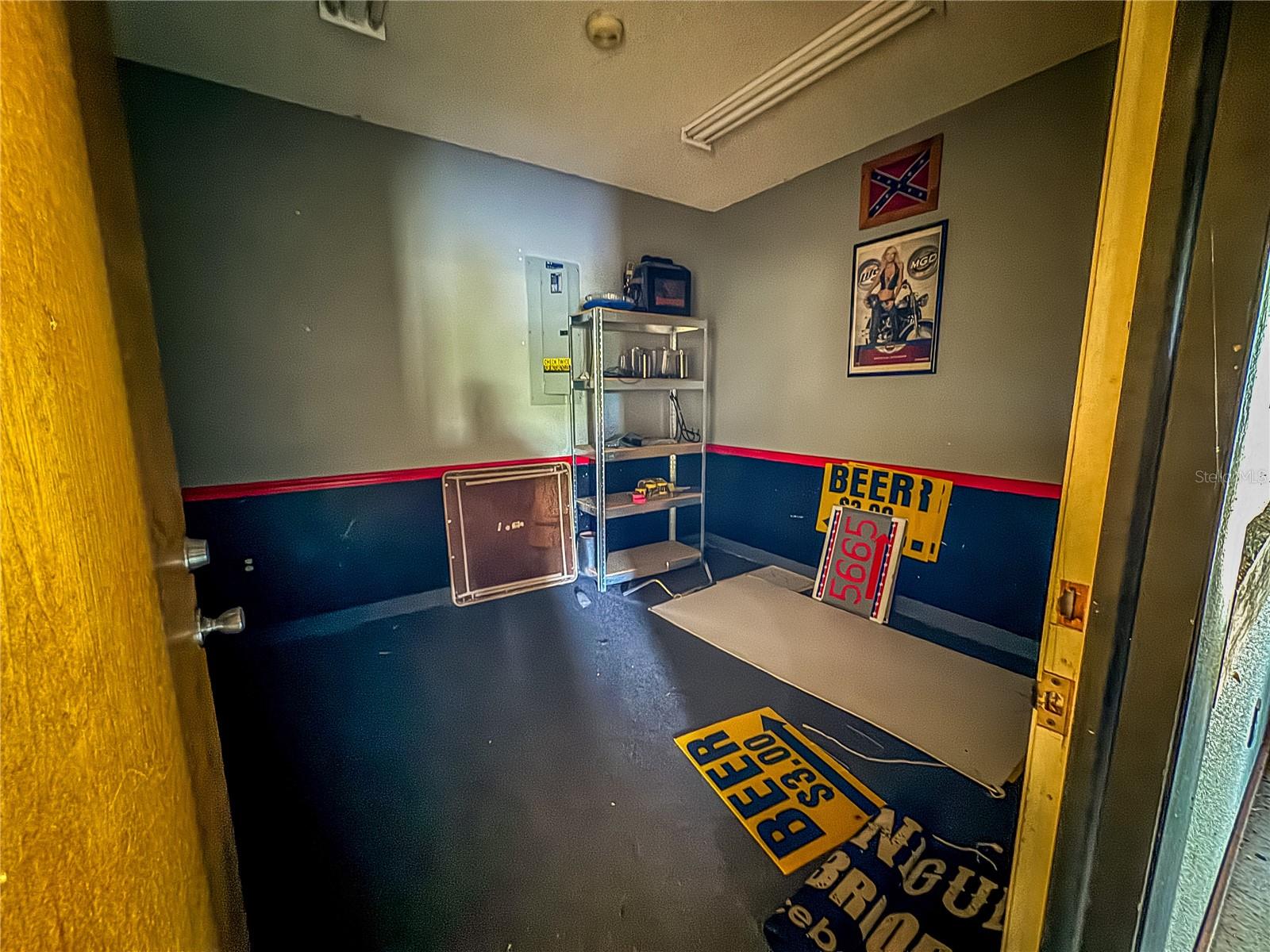 Image 14 of 60 For 615 Old Hospital Drive