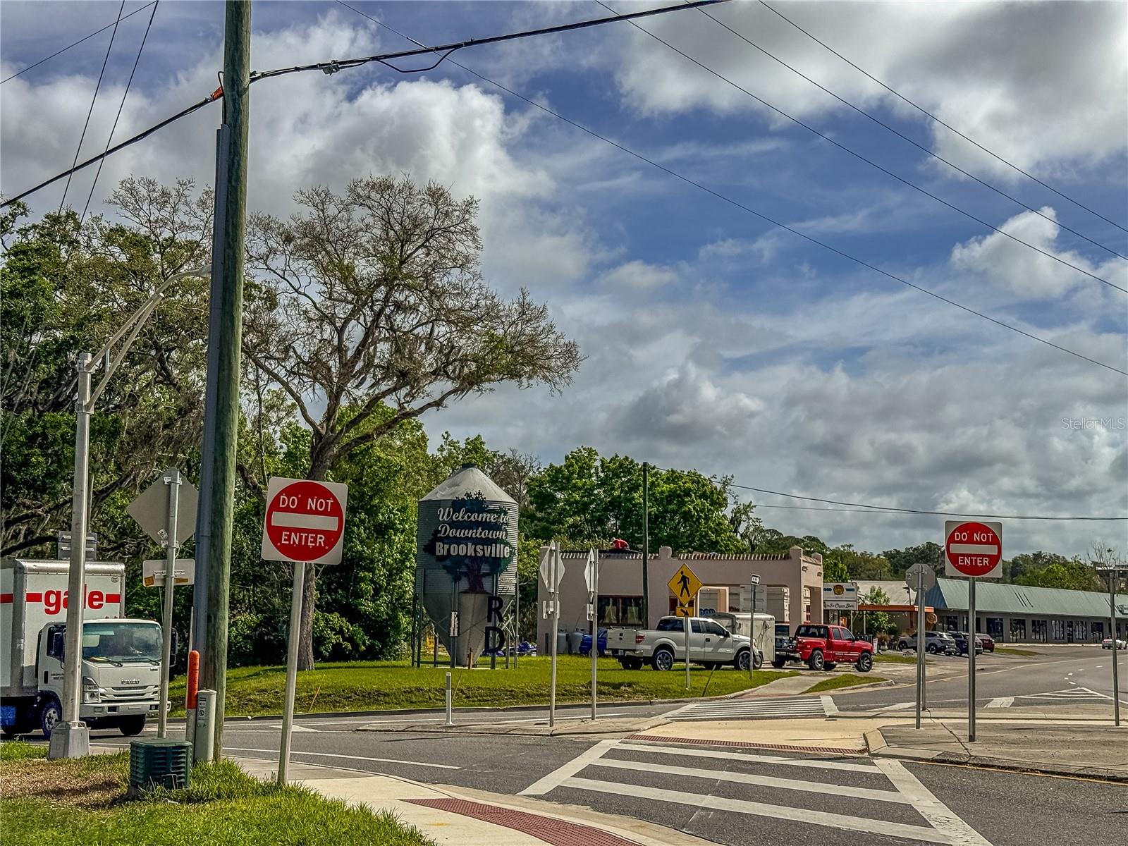 Image 32 of 60 For 615 Old Hospital Drive