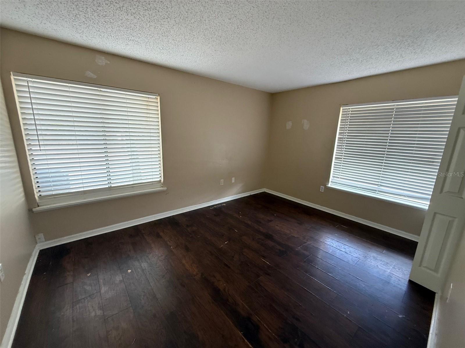 Image 11 of 15 For 9085 Heather Boulevard