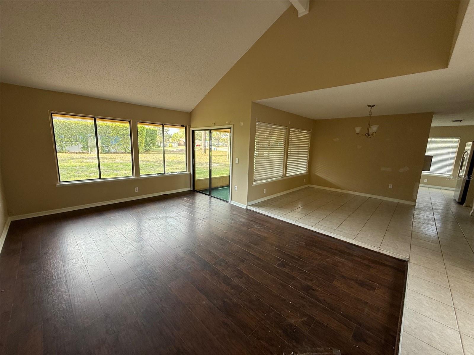 Image 3 of 15 For 9085 Heather Boulevard