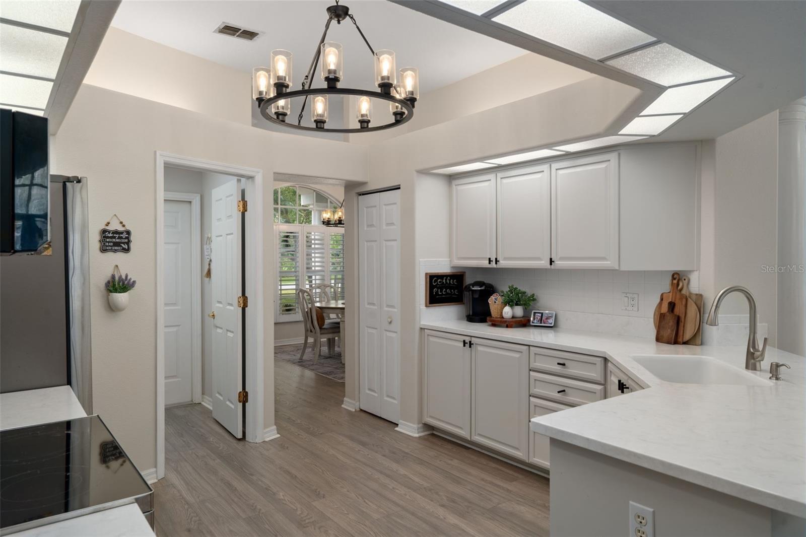 Image 13 of 55 For 10139 Highcrest Lane