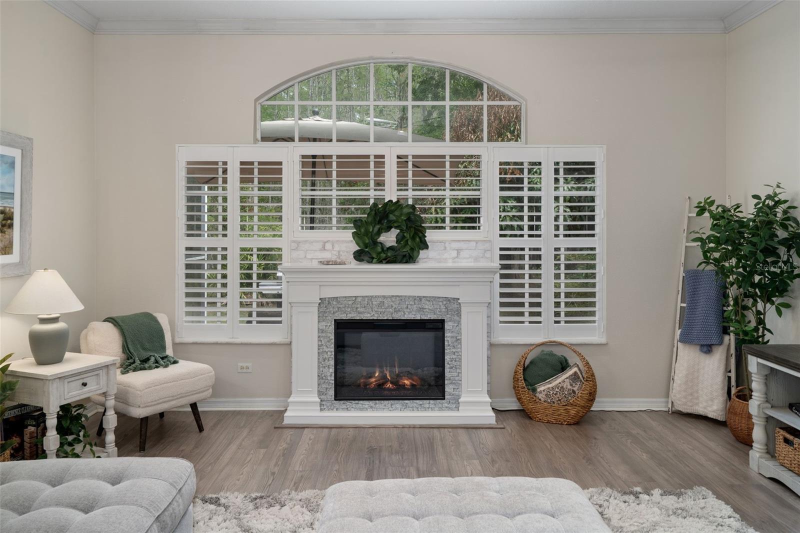 Image 4 of 55 For 10139 Highcrest Lane