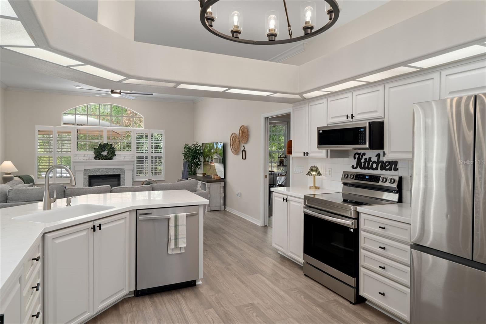 Image 9 of 55 For 10139 Highcrest Lane