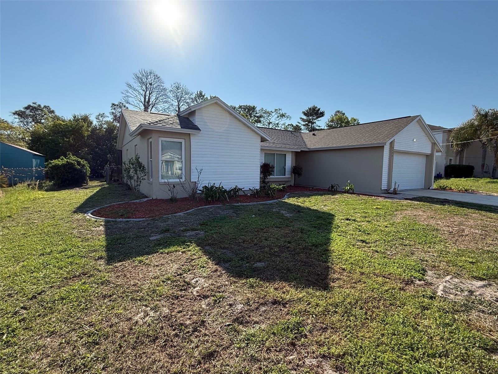 Listing photo id 19 for 2392 Fairview Road