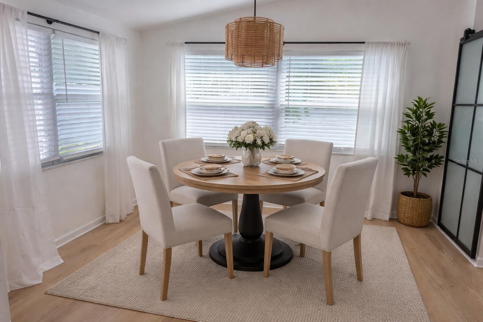 Image 4 of 19 For 3352 Honeymoon Lane