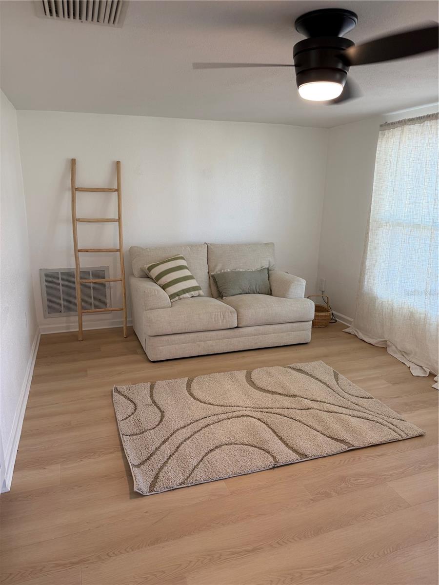 Image 9 of 19 For 3352 Honeymoon Lane