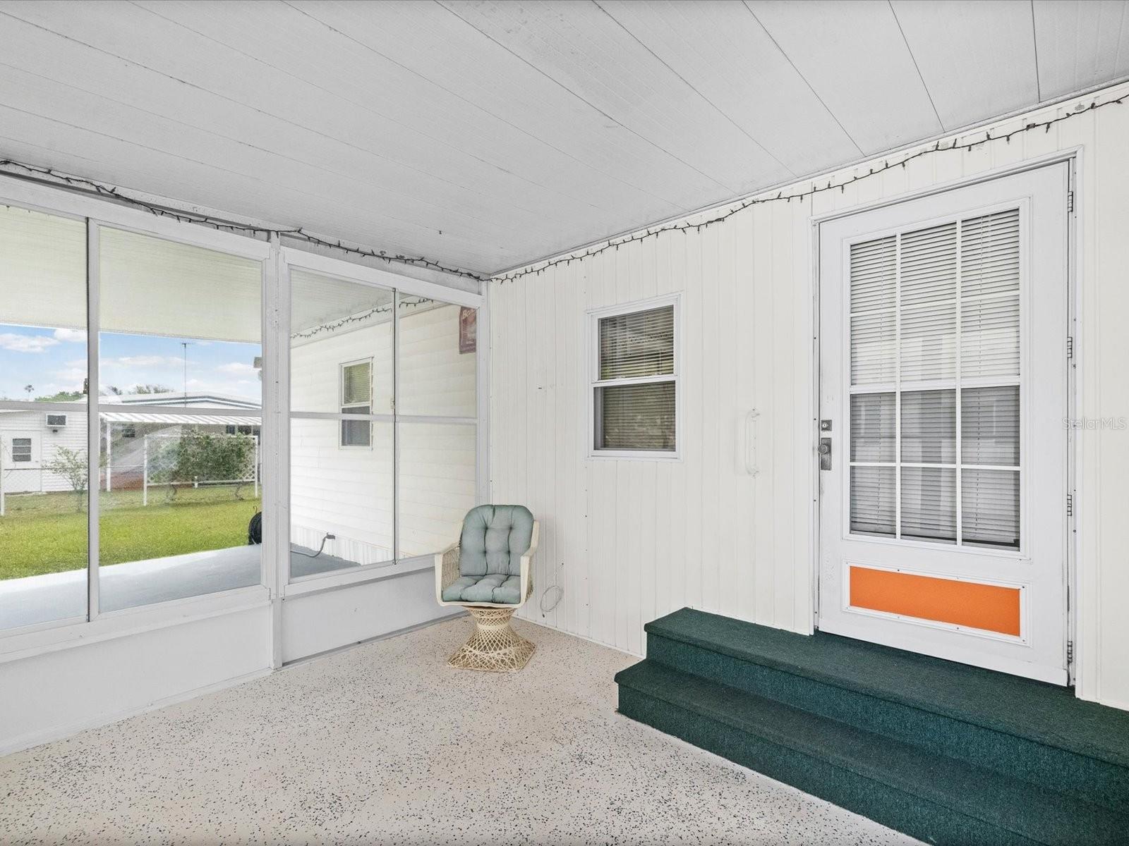 Image 8 of 49 For 7366 First Loop Avenue