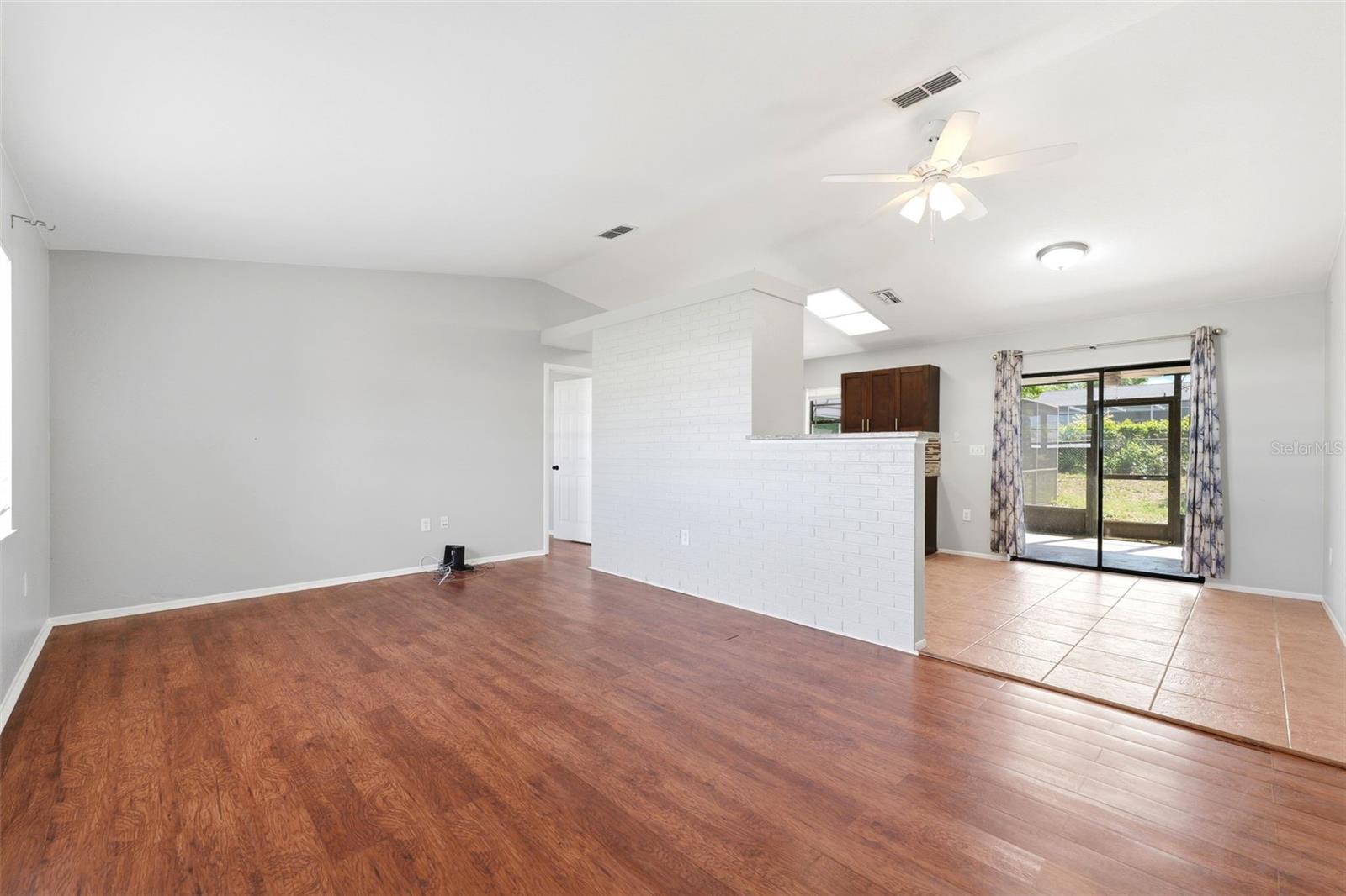 Image 6 of 33 For 5364 Deltona Boulevard